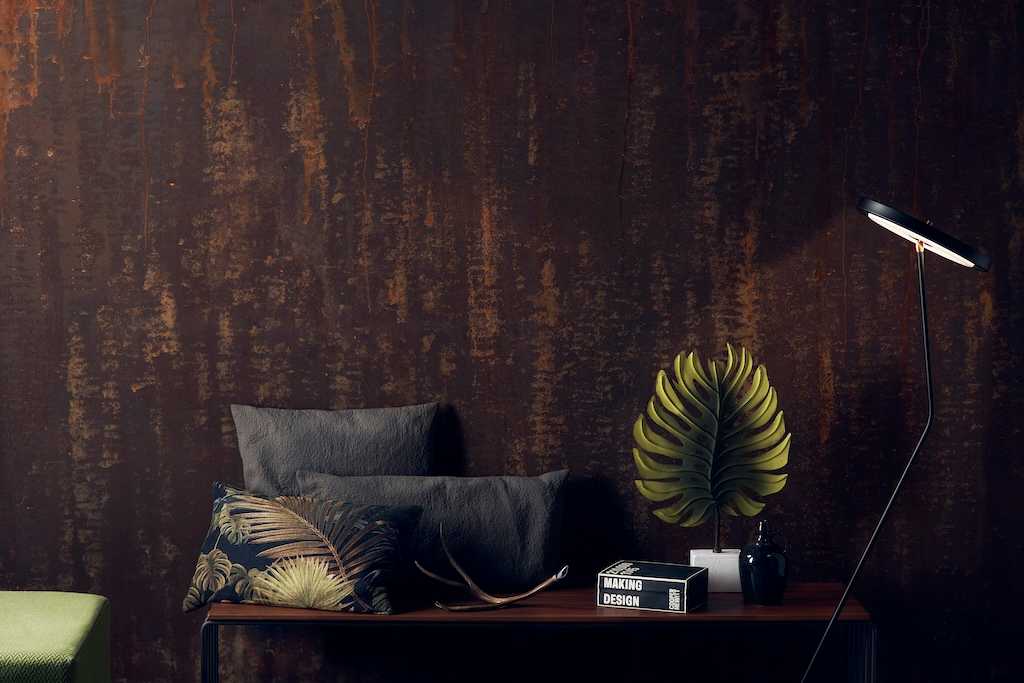 Time is at the heart of all the products in the Oxidation line, finishes that reproduce the natural oxidation cycle that the normal passage of time suggests. Textures that reproduce the oxidation of copper, and rust effects that transform items and walls into unique works of art.